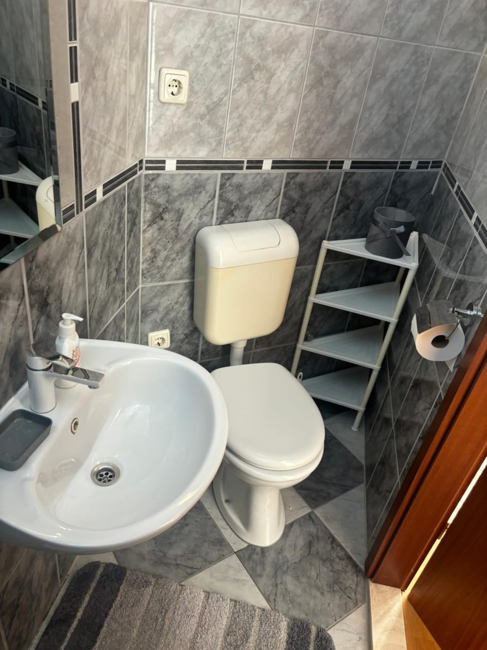 Apartmani Josipović Bed and Breakfast in Baška Voda