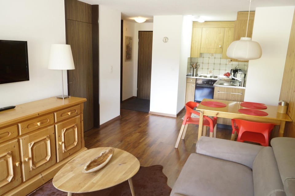 Kitchen or kitchenette, Living room, Dining area