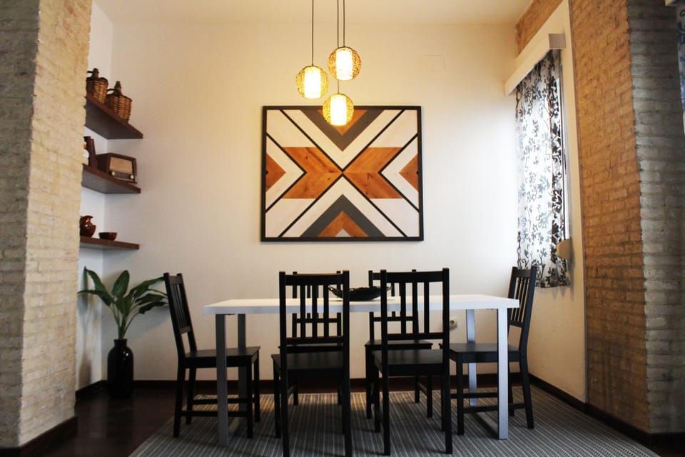 Living room, Dining area