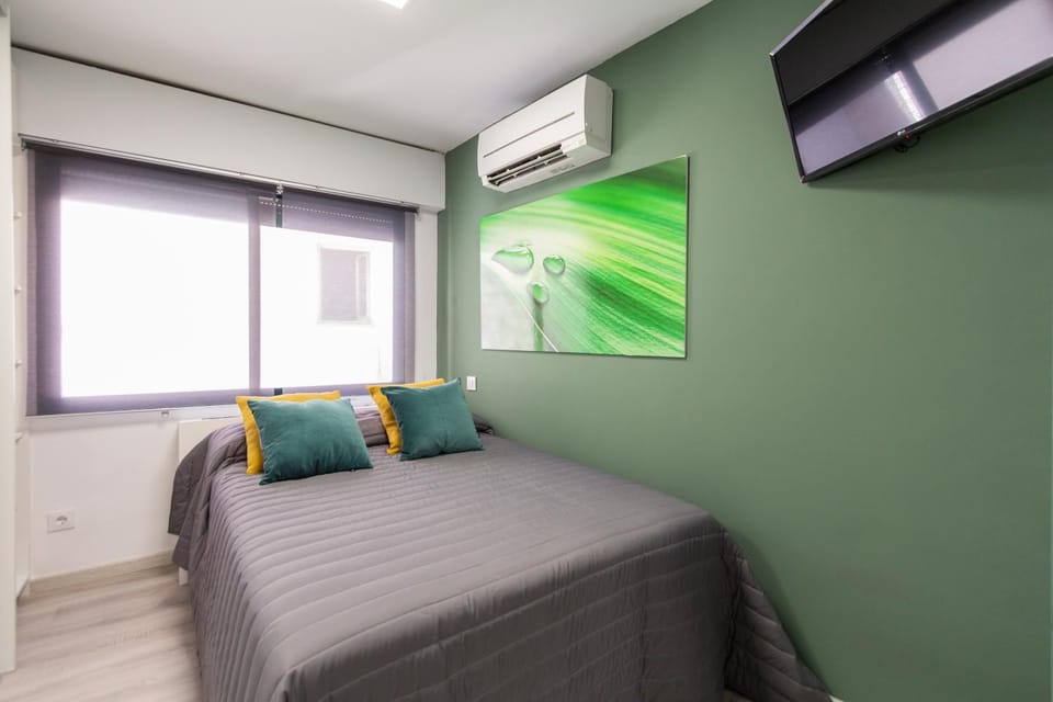 Bed, Bedroom