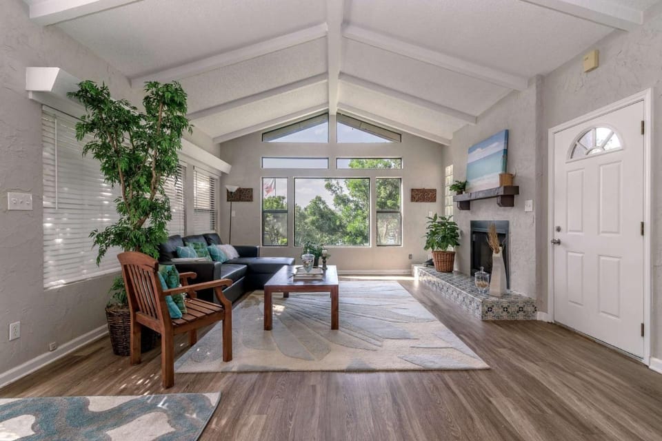Comanche Trail Guest House House in Lake Travis