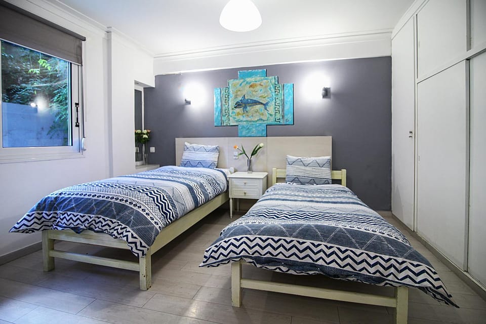 Best neighbourhood apartment in Athens near metro station & hospitals Apartment in Athens