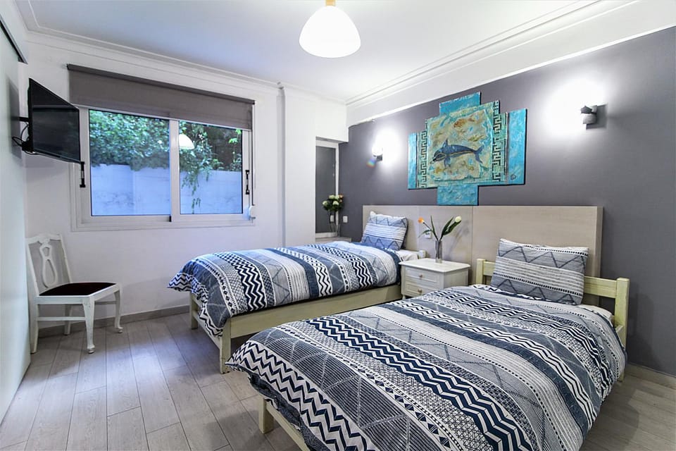 Best neighbourhood apartment in Athens near metro station & hospitals Apartment in Athens