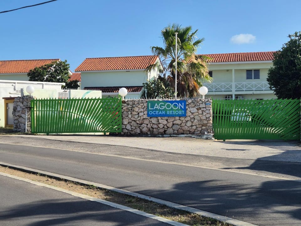 Alifra Apartment House in Curaçao