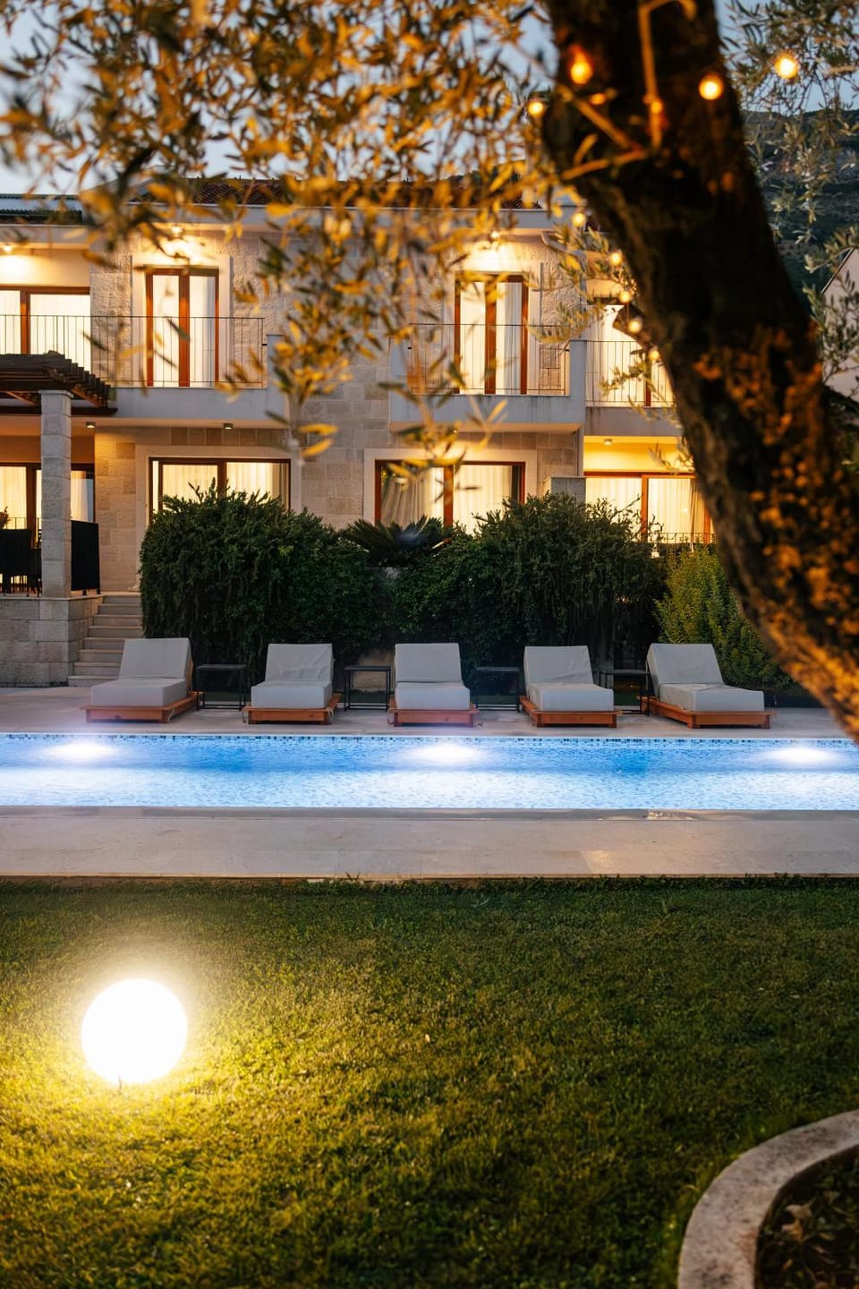 Property building, Swimming pool