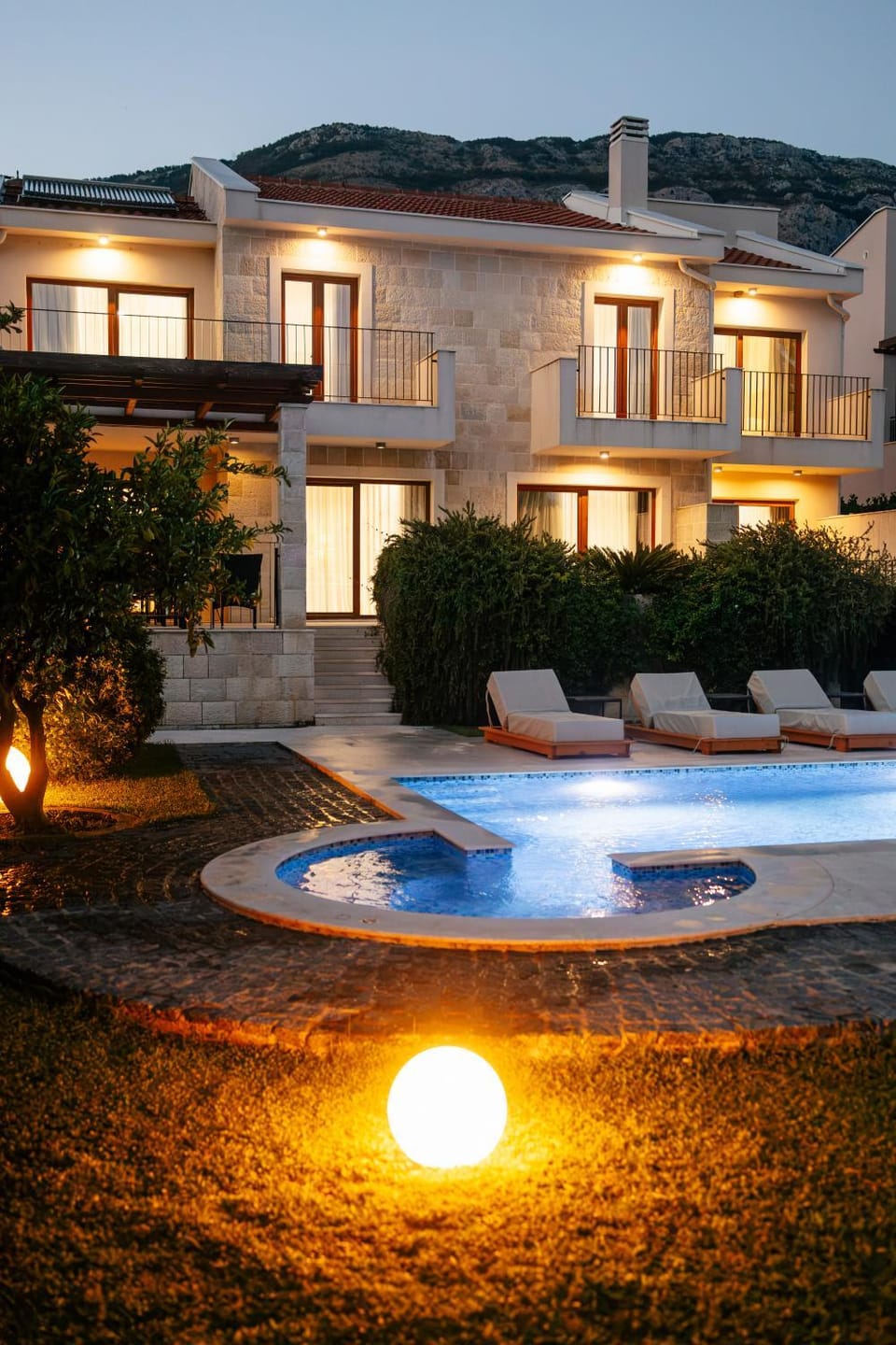 Property building, Swimming pool