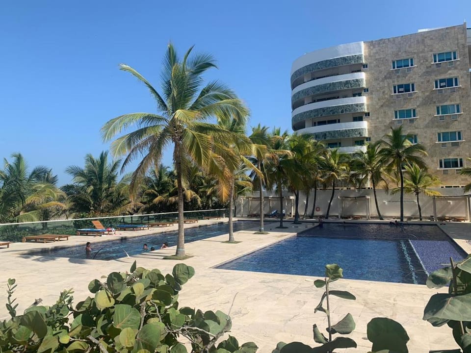 Property building, Garden view, Pool view, Swimming pool