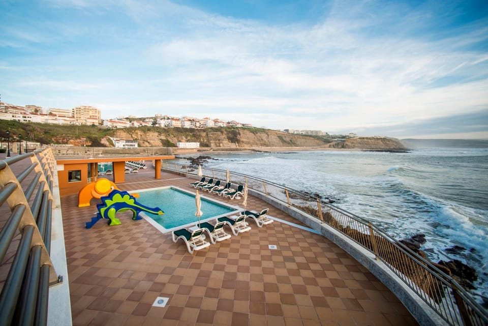 Swimming pool, young children