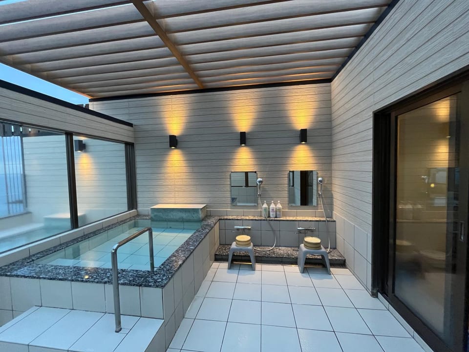 Shower, Hot Spring Bath, View (from property/room), Sea view, Open Air Bath, Bath, hair dryier