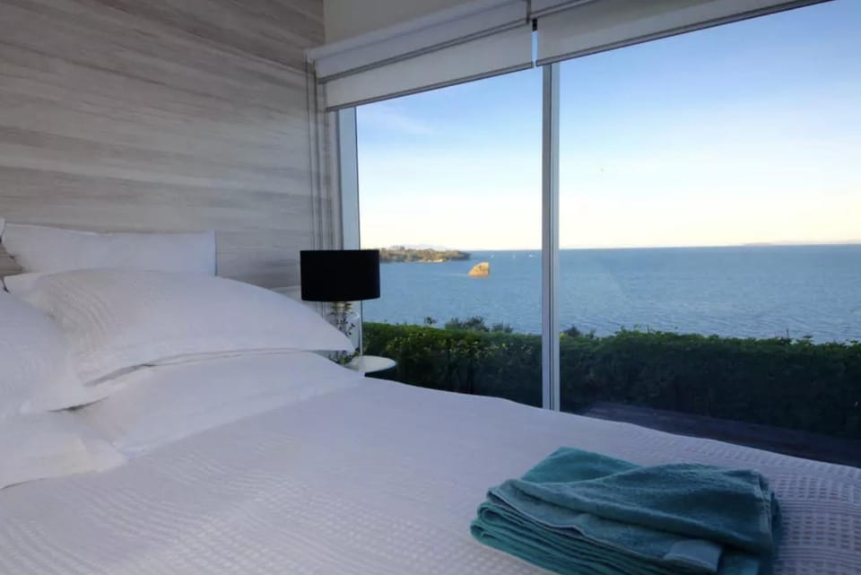 Sea view, bunk bed