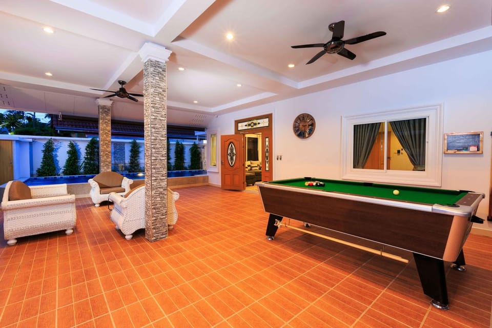 Property building, Patio, Billiard, Balcony/Terrace