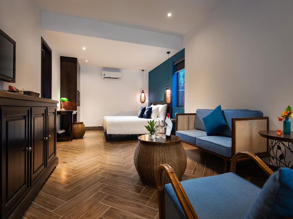 Photo of the whole room, Decorative detail, Bedroom