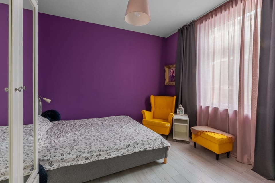 Bed, Bedroom, air conditioner