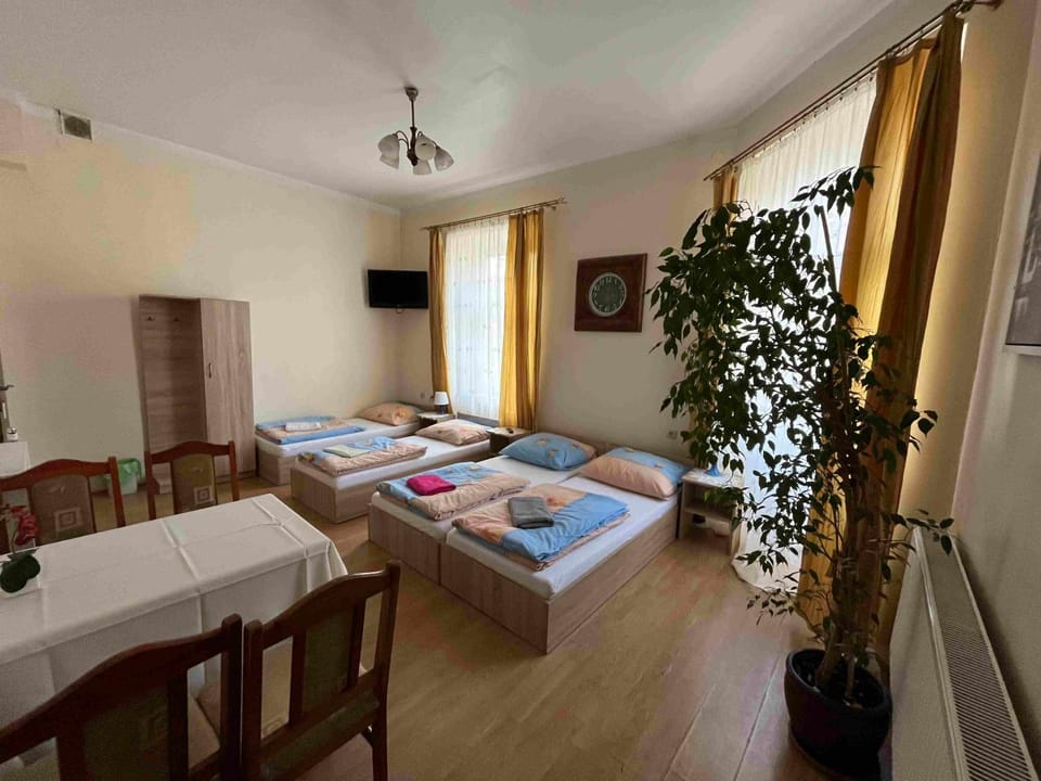 Bed, Balcony/Terrace, towels