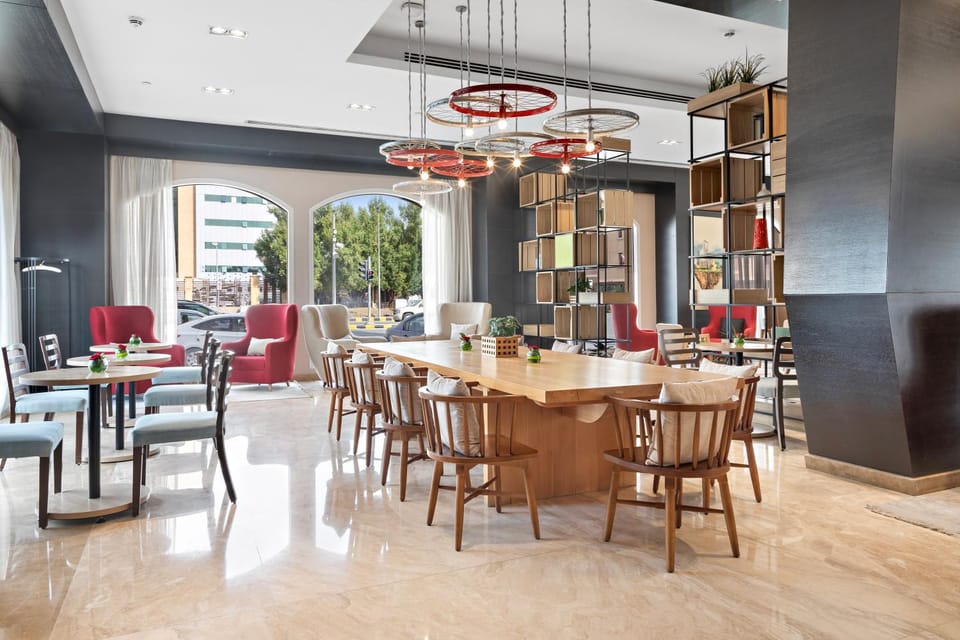 Restaurant/places to eat, Lobby or reception