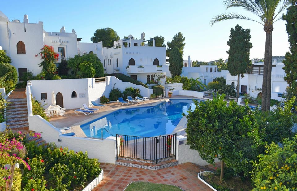 Property building, On site, Pool view, Swimming pool