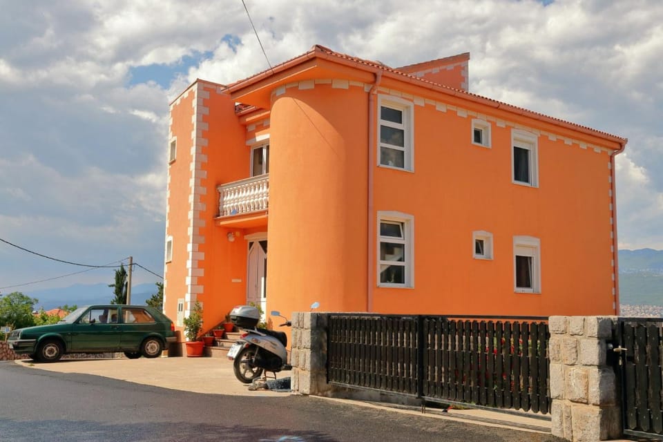 Property building, Day, Parking
