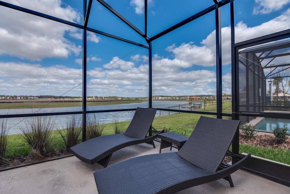 Beautiful Home wPrivate Pool & Spa, near WDW House in Kissimmee