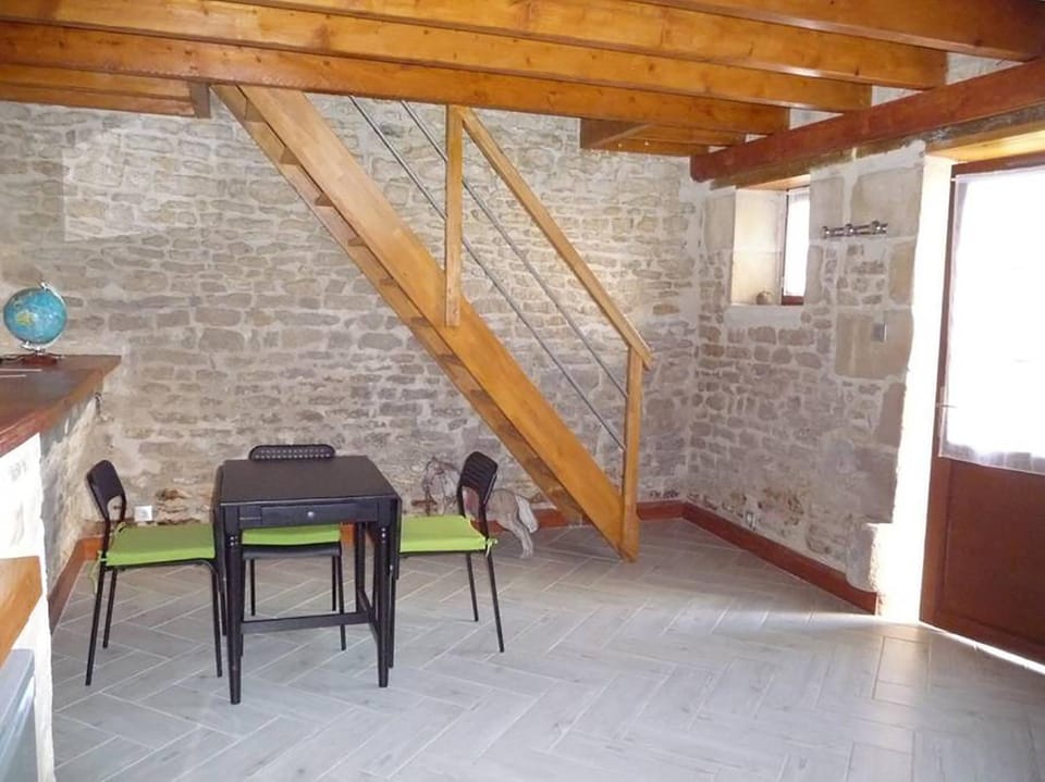 Le Haut Fontaine : gîte 4/5 pers. ou site entier 9 pers Bed and Breakfast in Centre-Val de Loire