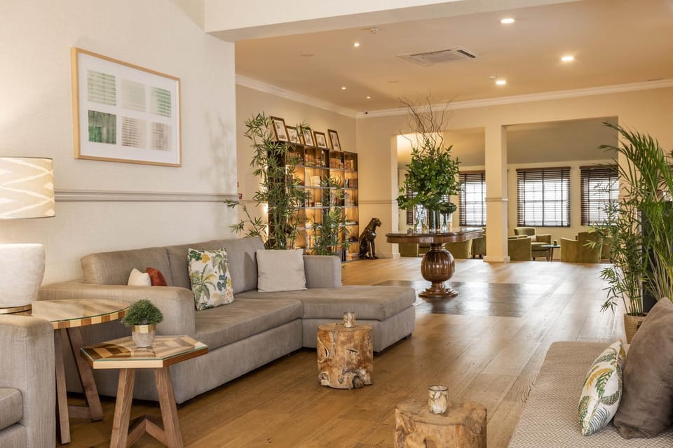 Lounge or bar