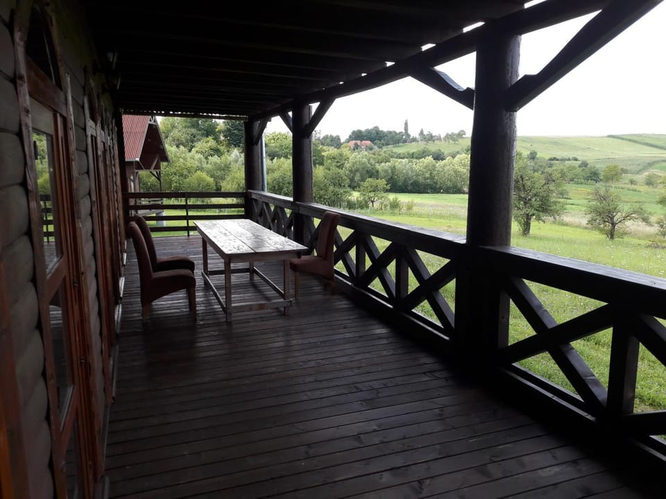 Casa Delureni Bed and Breakfast in Cluj County
