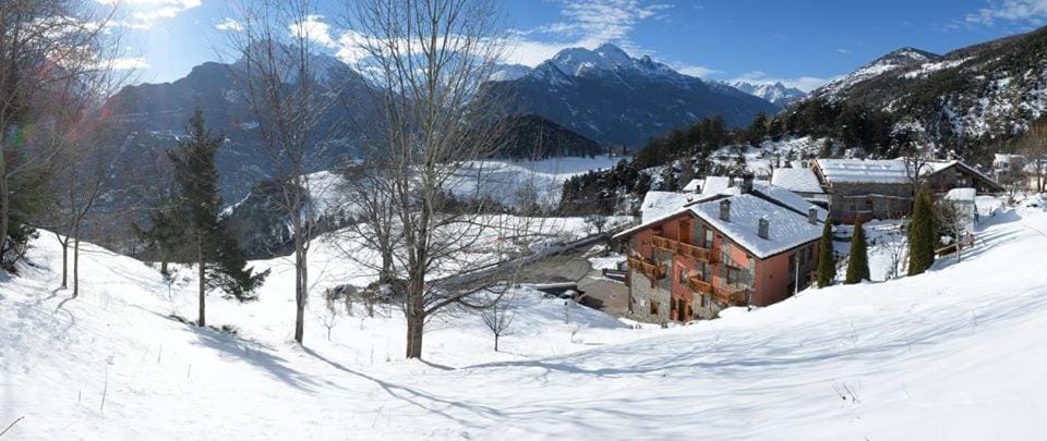 Property building, Neighbourhood, Winter