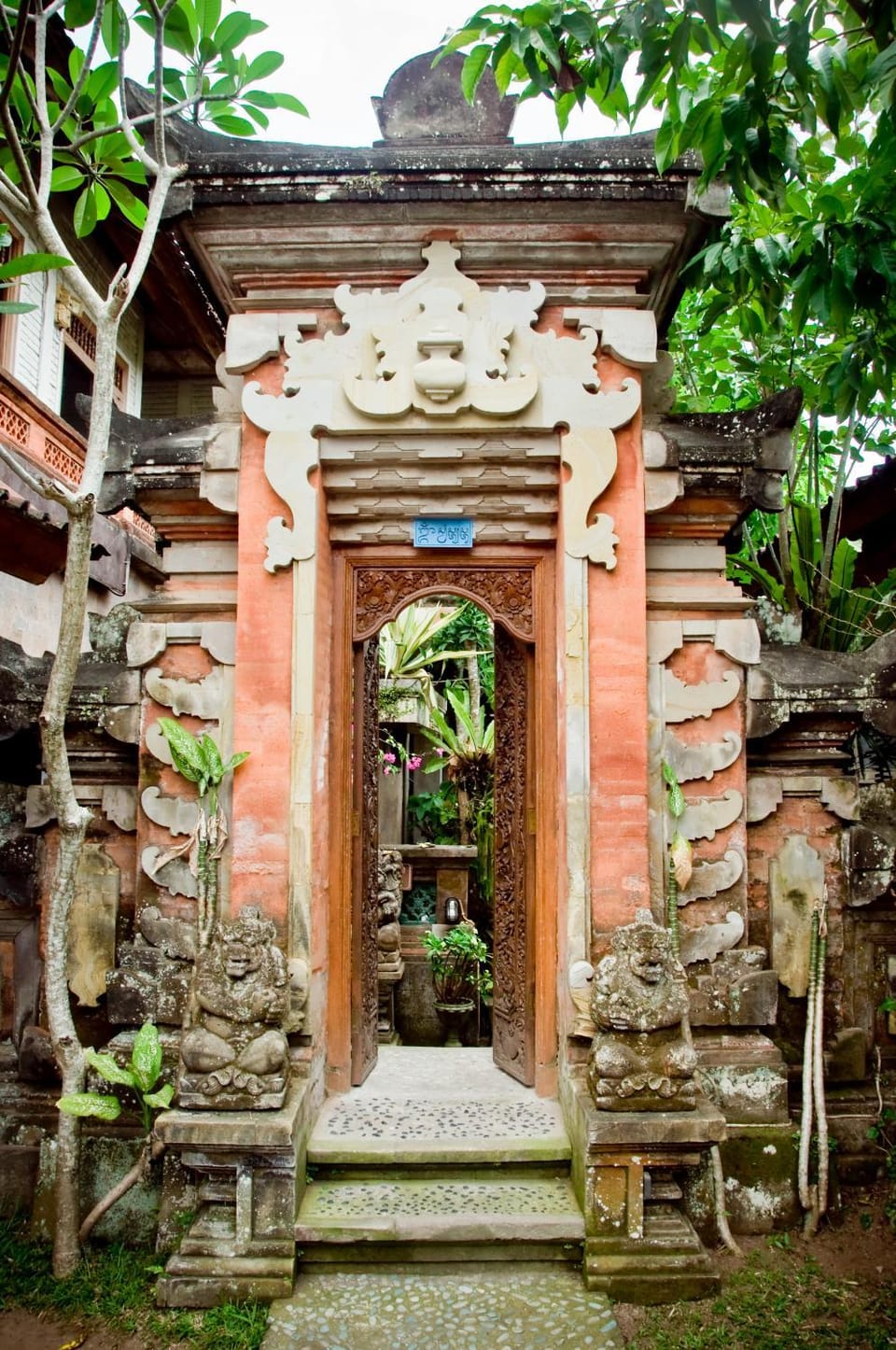 Facade/entrance, Day