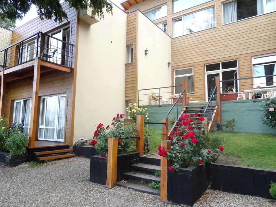 Patio, Facade/entrance, Garden, Balcony/Terrace