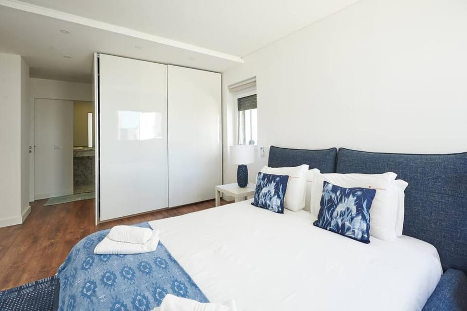 On the Beach Apartment in Cascais