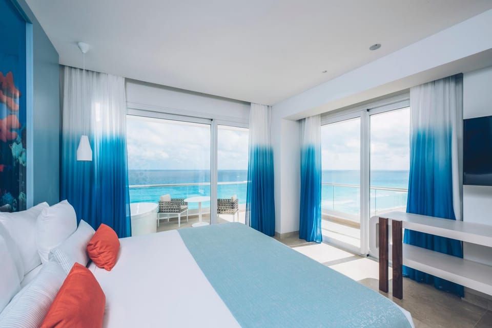 Balcony/Terrace, Bedroom, Sea view, Bath