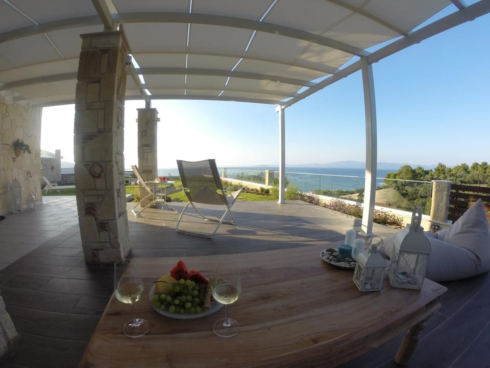 Paliouri Sea Lounge by Luxlikehome Villa in Halkidiki