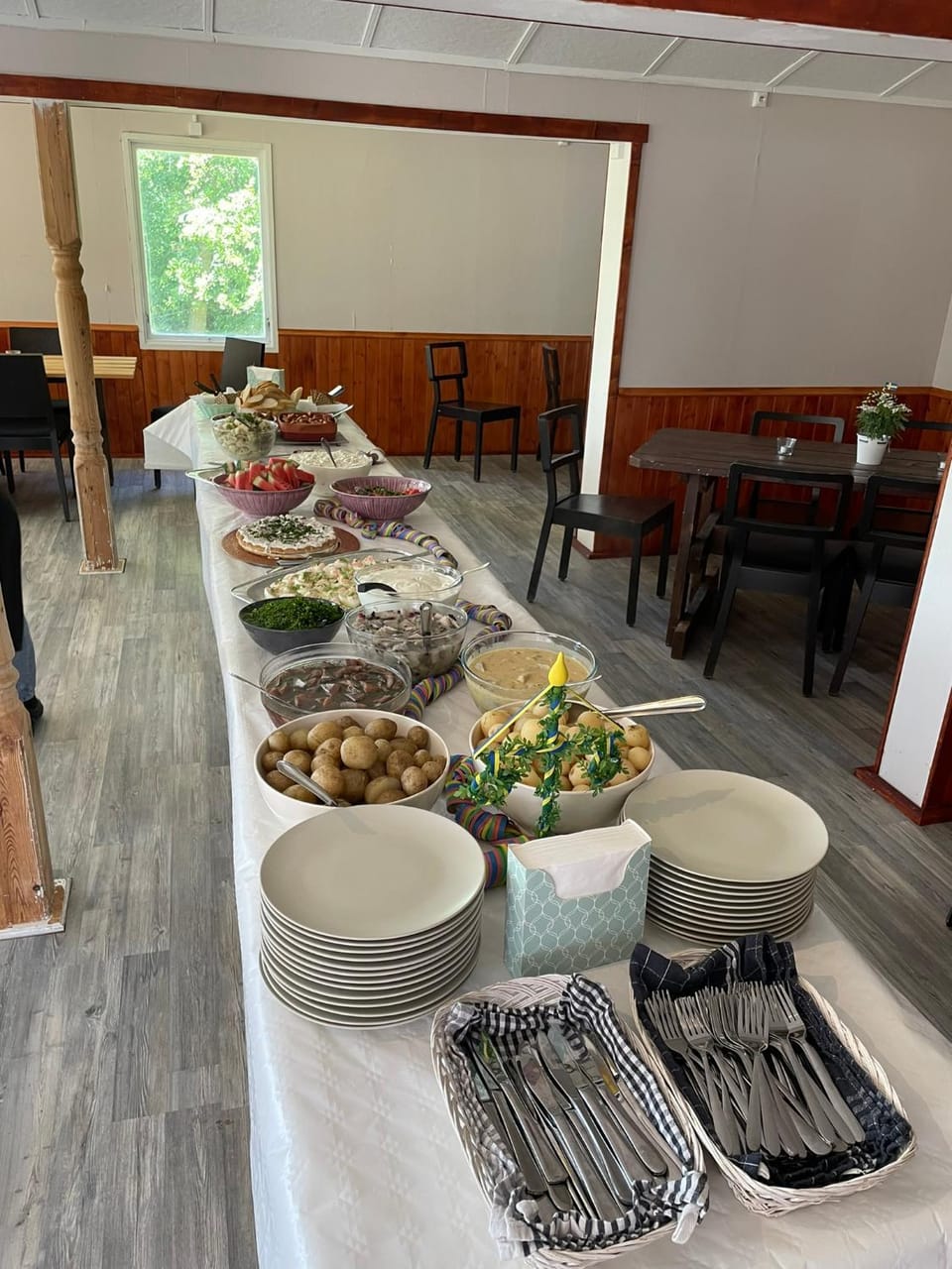 Restaurant/places to eat, Food and drinks, Food