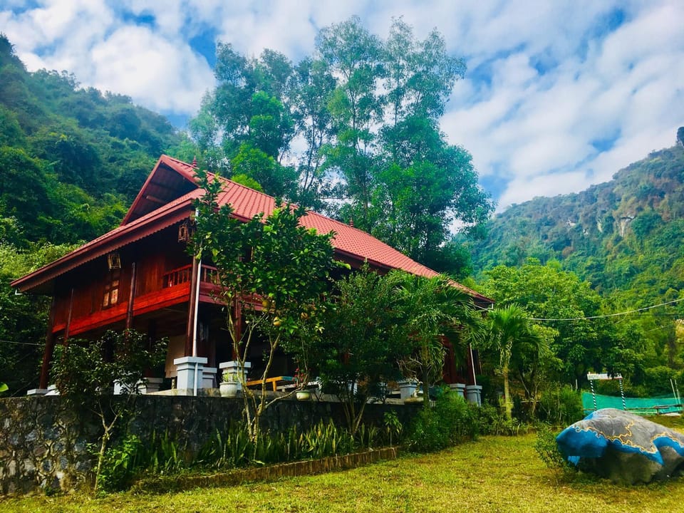Cat Ba Eco Lodge Nature lodge in Laos