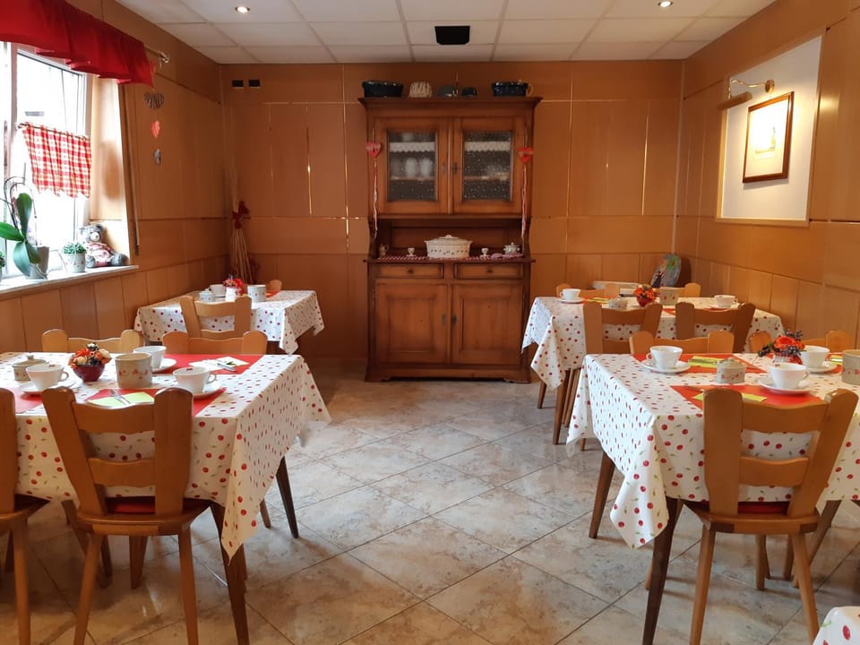 A l'étoile d'or Hotel in Haguenau