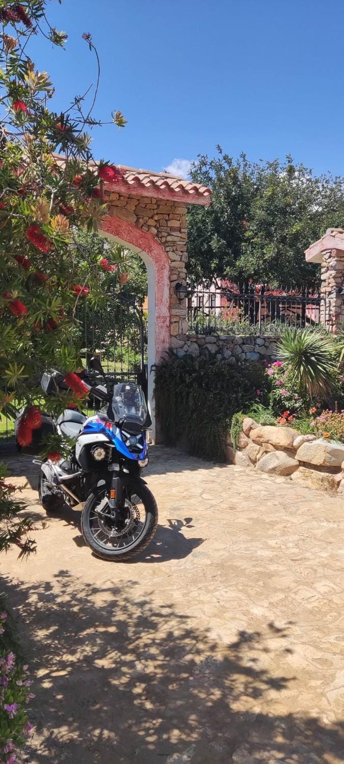 Facade/entrance, Garden, Parking