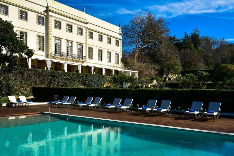 View (from property/room), Pool view, Swimming pool, sunbed