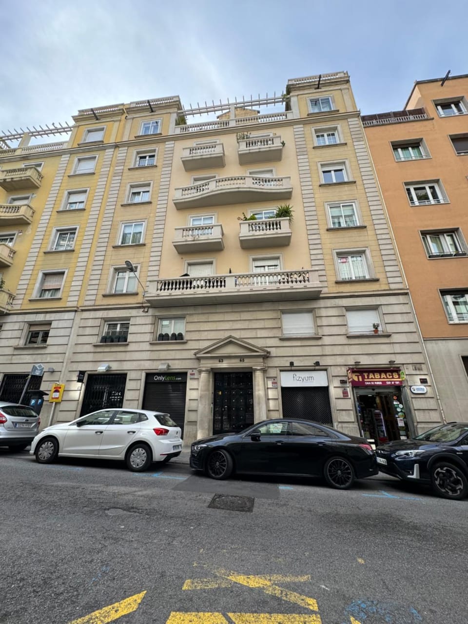 Property building, Street view