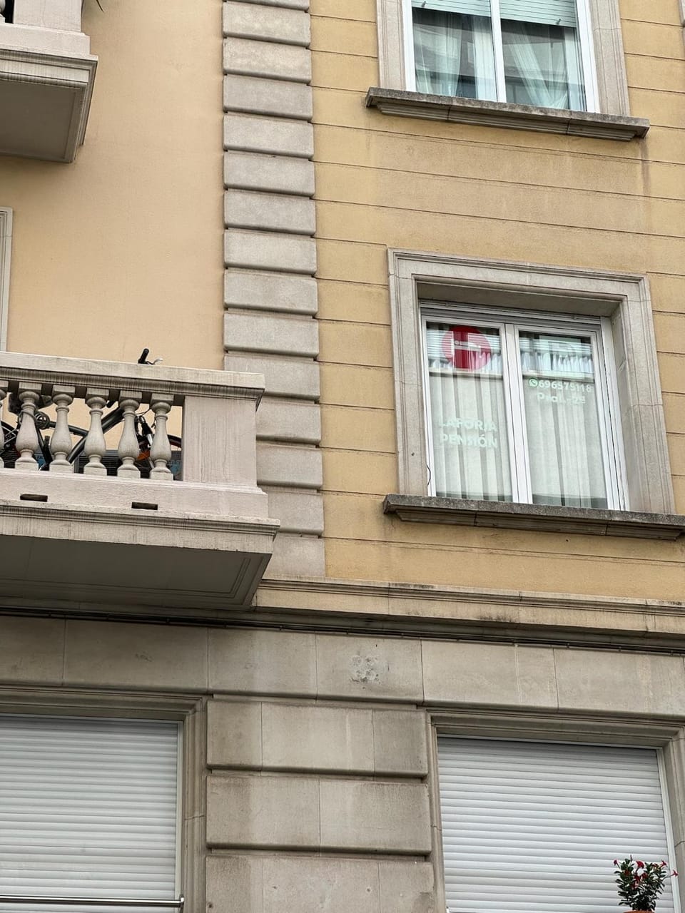 Pensión Laforja Bed and Breakfast in Barcelona