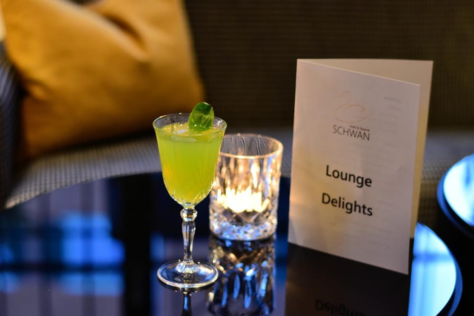 Restaurant/places to eat, Drinks, Alcoholic drinks