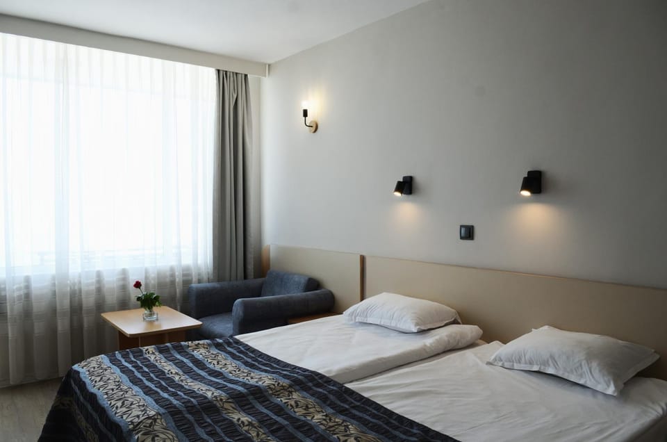 Bed, Photo of the whole room