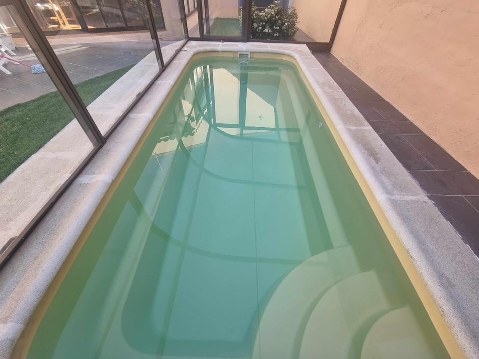 CASA ERNESTO. Piscina Climatizada, porche y garaje House in Castile and León
