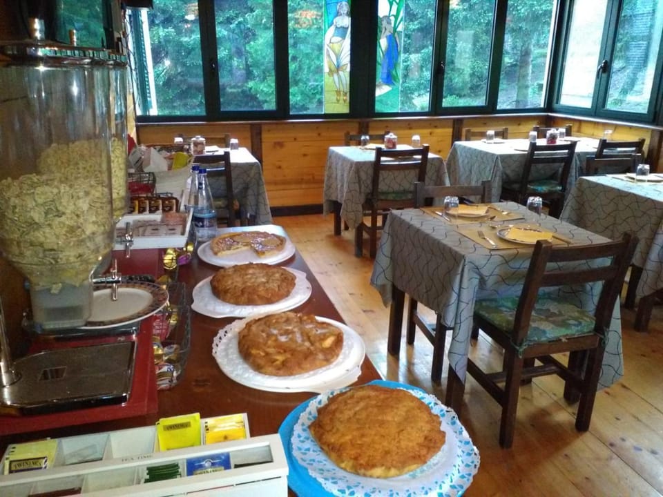 Food and drinks
