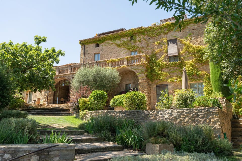 Property building, Spring, Day, Garden, Garden view