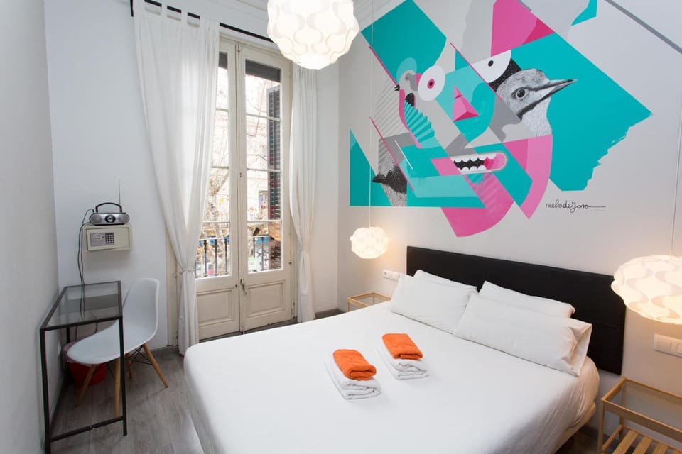 Day, Photo of the whole room