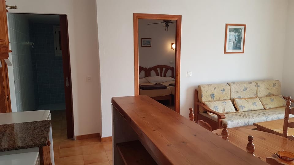 Living room, Photo of the whole room