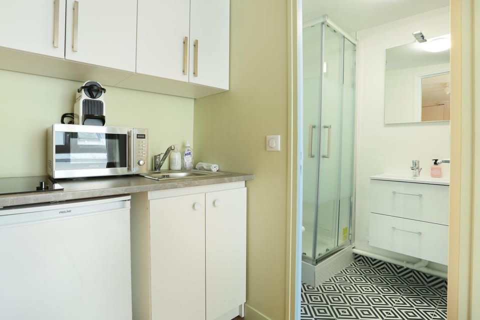 Coffee/tea facilities, Kitchen or kitchenette