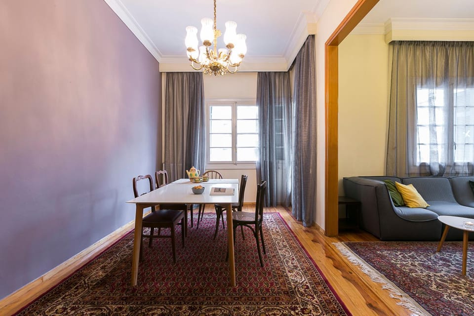 Authentic Retro Flat in City Center #FeelsLikeHome Apartment in Thessaloniki