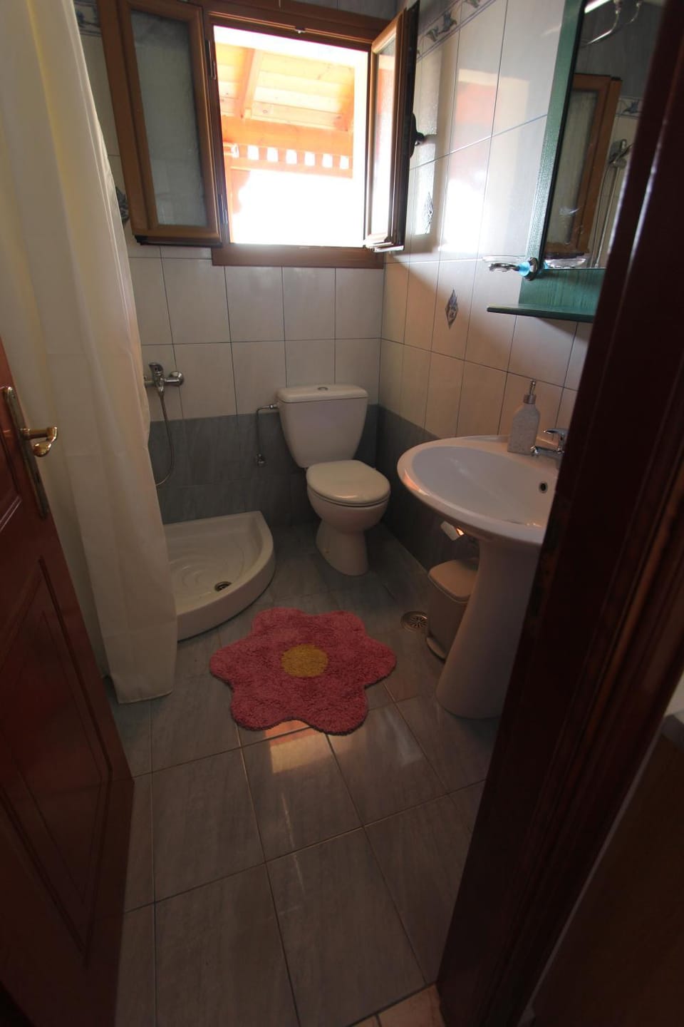 Bathroom, Other, Decorative detail