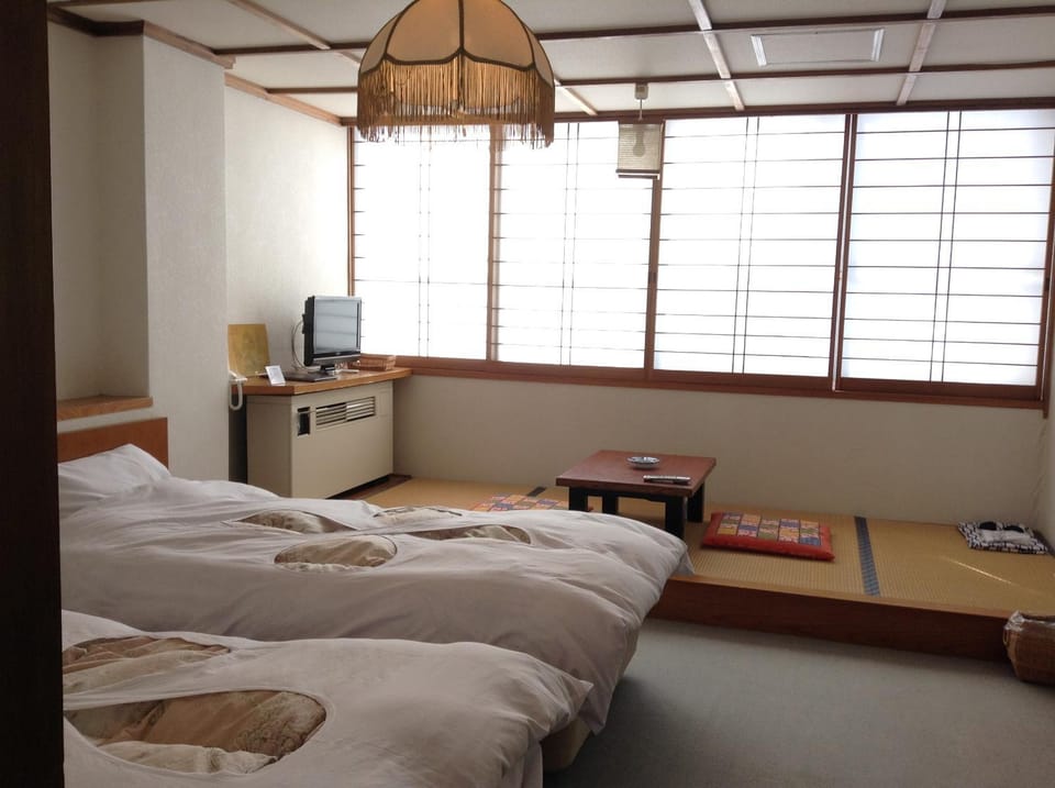 Day, Photo of the whole room