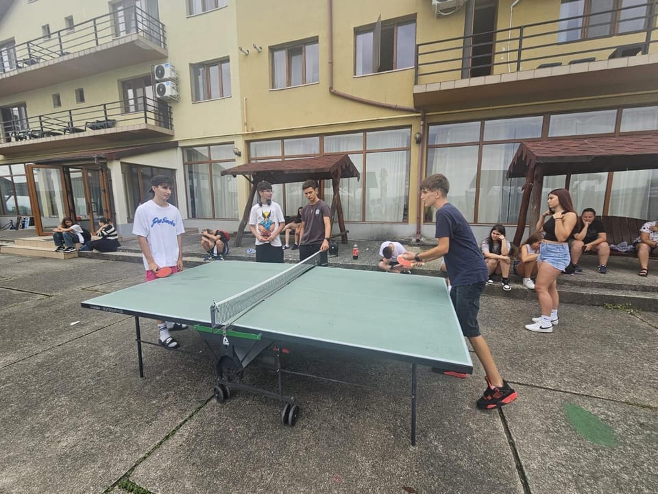 Table tennis